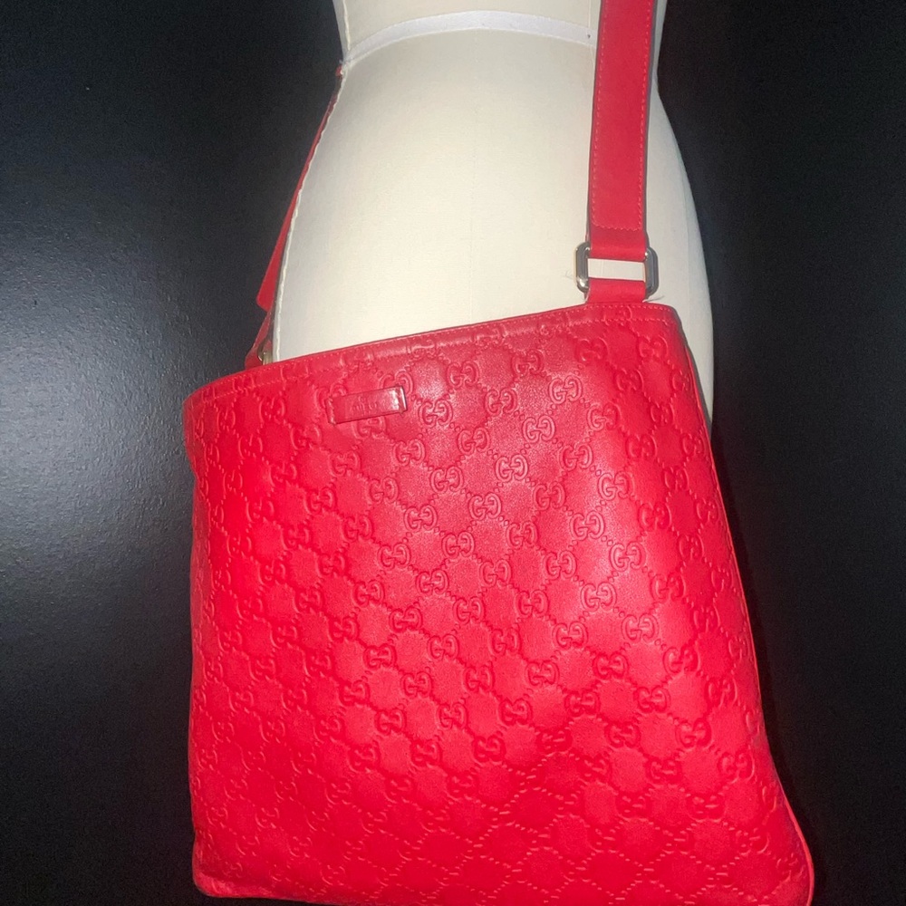 Gucci Red Crossbody Bag with Textured Leather